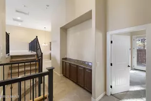 425 E Woodland Dr, Flagstaff, AZ 86001 - Photo 23