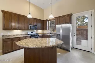 425 E Woodland Dr, Flagstaff, AZ 86001 - Photo 27