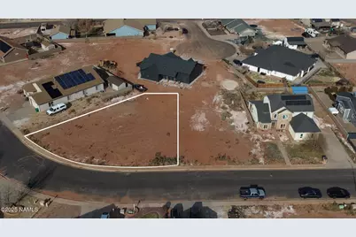 1966 Round House Drive, Winslow, AZ 86047 - Photo 1