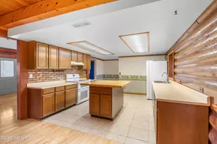 7215 Slayton Ranch Rd, Flagstaff, AZ 86004 - Photo 15