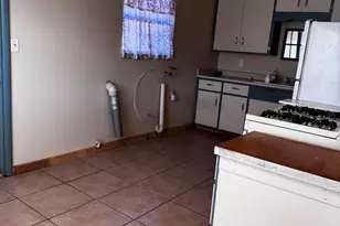 1012 W Aspinwall St, Winslow, AZ 86047 - Photo 3