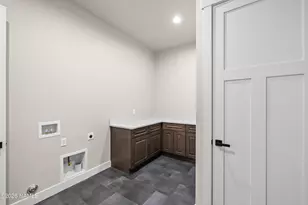 1183 N Worthington Pl, Flagstaff, AZ 86001 - Photo 85