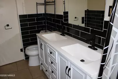 401 N Kinsley Avenue, Winslow, AZ 86047 - Photo 23