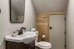 7042 E Robin Hood Rd, Williams, AZ 86046 - Photo 39