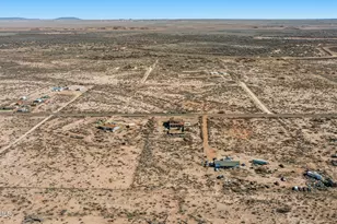 5731 Pleasant Ln, Winslow, AZ 86047 - Photo 5