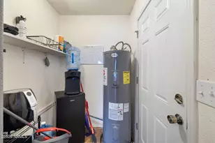 801 W Mahoney St, Winslow, AZ 86047 - Photo 9