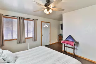 909 N Park Dr, Winslow, AZ 86047 - Photo 13