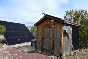 768 Mountain Cat Rd, Williams, AZ 86046 - Photo 35