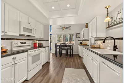 6305 N Country Club Drive, Flagstaff, AZ 86004 - Photo 13