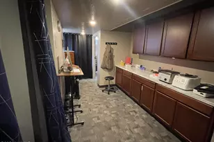 1585 S Plaza Wy, Flagstaff, AZ 86001 - Photo 17