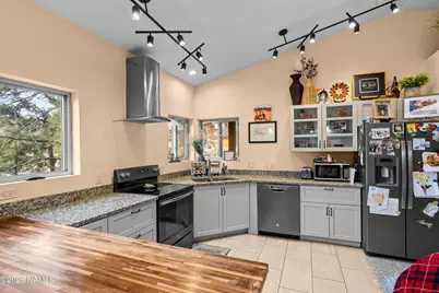 795 E Ponderosa Parkway, Flagstaff, AZ 86001 - Photo 9