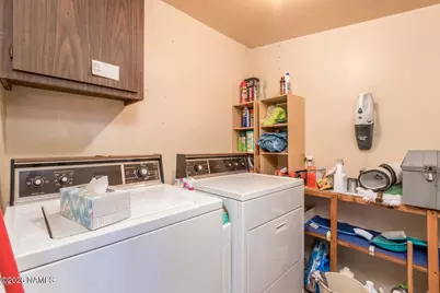 609 Kiowa, Flagstaff, AZ 86005 - Photo 27