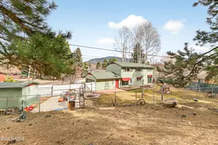 2042 N Crescent Dr, Flagstaff, AZ 86001 - Photo 39