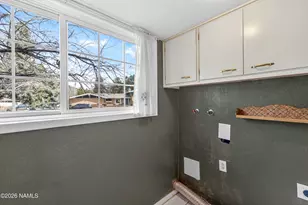 2042 N Crescent Dr, Flagstaff, AZ 86001 - Photo 9