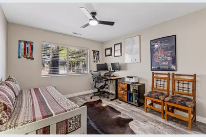 21 E Mohawk Drive, Flagstaff, AZ 86005 - Photo 15