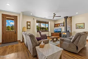 17622 Crowley Trl, Flagstaff, AZ 86001 - Photo 23