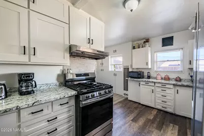 901 N Warren Avenue, Winslow, AZ 86047 - Photo 13