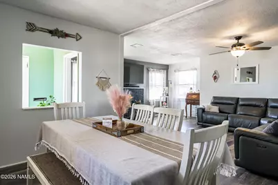 901 N Warren Avenue, Winslow, AZ 86047 - Photo 11
