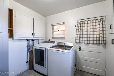 901 N Warren Avenue, Winslow, AZ 86047 - Photo 17