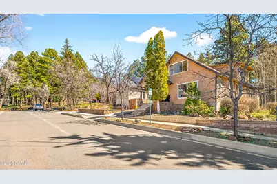 6 N Hillside Street, Flagstaff, AZ 86001 - Photo 11
