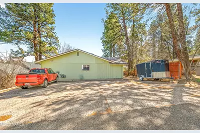 814 W Summit Avenue, Flagstaff, AZ 86001 - Photo 31