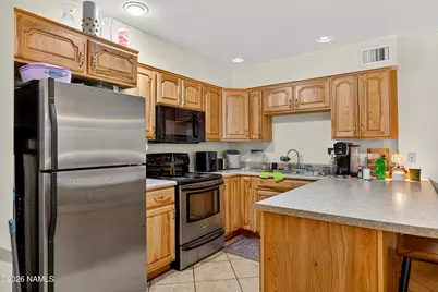 814 W Summit Avenue, Flagstaff, AZ 86001 - Photo 9