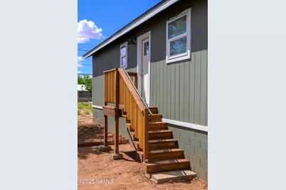 1011 N Apache Avenue, Winslow, AZ 86047 - Photo 15