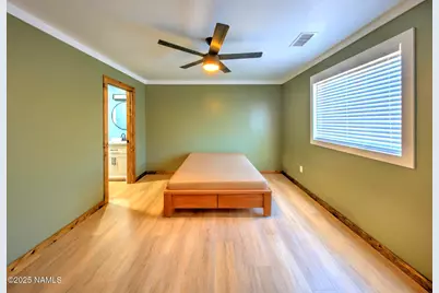 1011 N Apache Avenue, Winslow, AZ 86047 - Photo 13