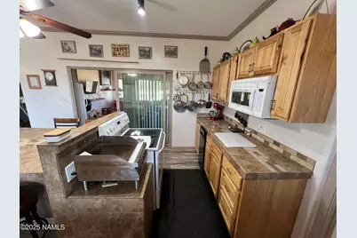 665 S Dust Devil Drive, Parks, AZ 86018 - Photo 15