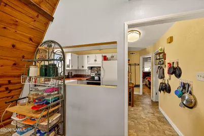 552 W Mountain View Street, Winslow, AZ 86047 - Photo 11