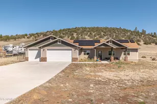 8951 Richfield Dr, Flagstaff, AZ 86004 - Photo 5
