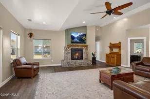 8951 Richfield Dr, Flagstaff, AZ 86004 - Photo 9