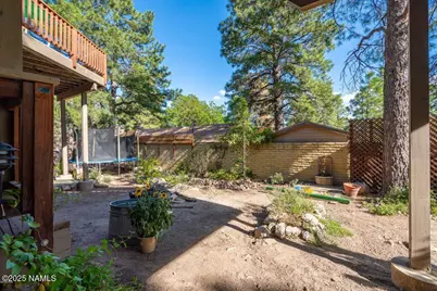 2277 E Forest Heights Drive, Flagstaff, AZ 86004 - Photo 25