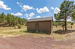3348 Happy Trails Dr, Flagstaff, AZ 86001 - Photo 47