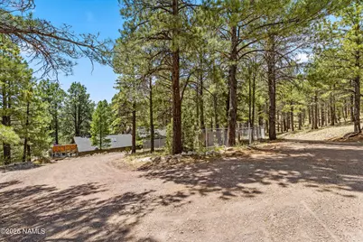 3348 Happy Trails Drive, Flagstaff, AZ 86001 - Photo 33