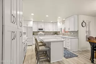 2201 N Bristlecone Dr, Flagstaff, AZ 86004 - Photo 11