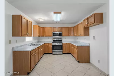 110 Court Lane, Holbrook, AZ 86025 - Photo 11