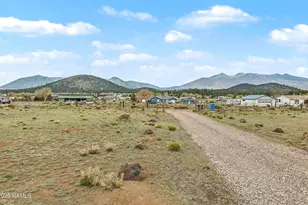 10145 N Aurora Dr, Flagstaff, AZ 86004 - Photo 29