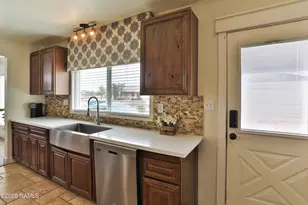 511 W Gilmore St, Winslow, AZ 86047 - Photo 21