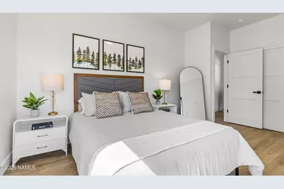302 W Oak Avenue #8, Flagstaff, AZ 86001 - Photo 5