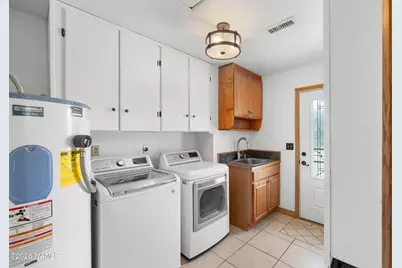 8710 Marys Drive, Flagstaff, AZ 86004 - Photo 11