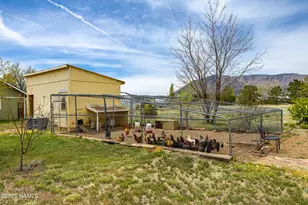 8710 Mary's Dr, Flagstaff, AZ 86004 - Photo 27