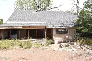 389 W Park Ave, Ash Fork, AZ 86320 - Photo 15