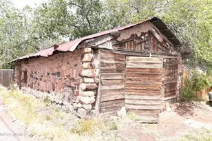 389 W Park Ave, Ash Fork, AZ 86320 - Photo 19