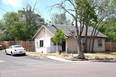 389 W Park Avenue, Ash Fork, AZ 86320 - Photo 1
