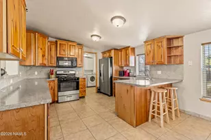 1671 W Shellie Dr, Flagstaff, AZ 86001 - Photo 9