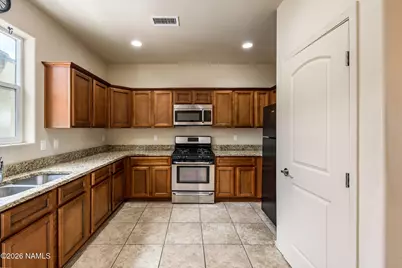 2451 W Pikes Peak Drive, Flagstaff, AZ 86001 - Photo 19