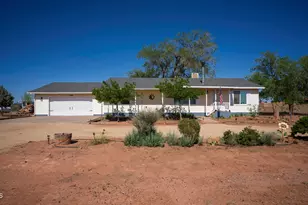 2201 Scenic View Dr, Winslow, AZ 86047 - Photo 5