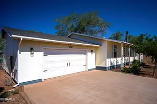 2201 Scenic View Dr, Winslow, AZ 86047 - Photo 3