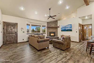 8200 Stardust Trail, Flagstaff, AZ 86004 - Photo 3